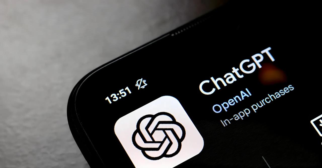 7月15日，OpenAI官方状态页面确认ChatGPT出现服务故障，存在错误率升