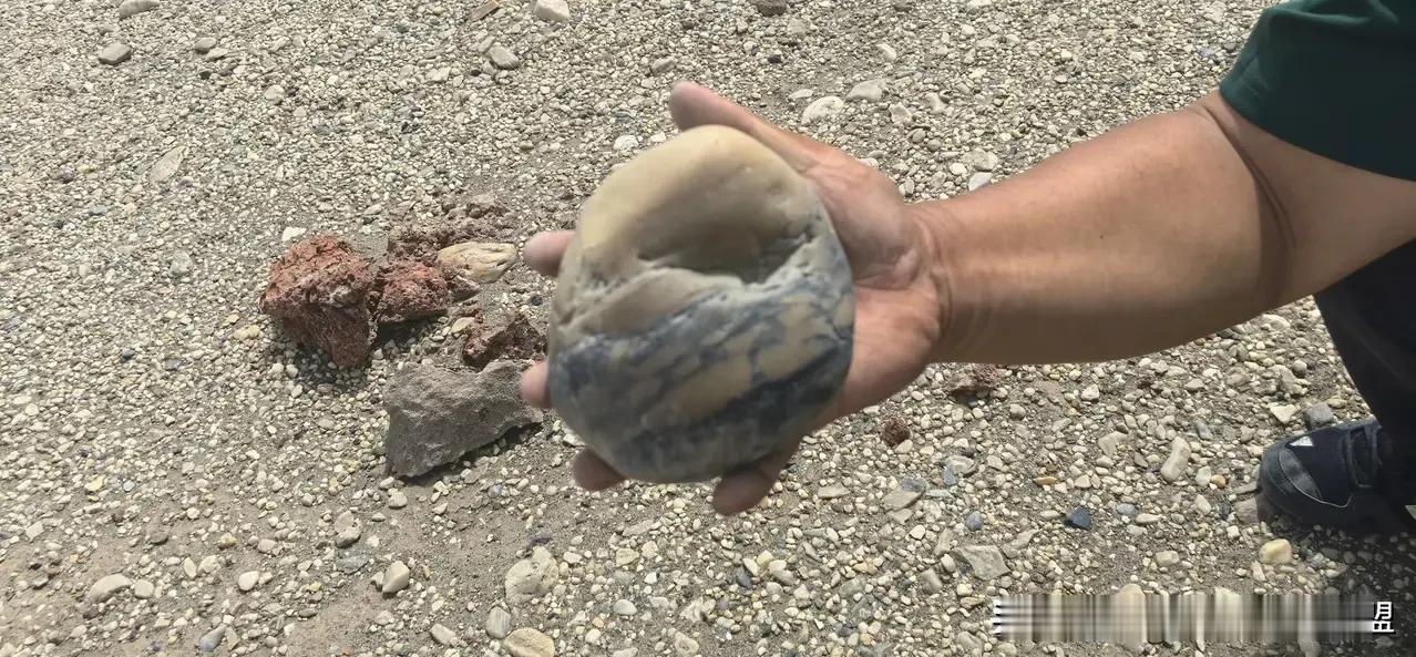 明天就是清明节了，我们是“兰雪自驾”团，这次的清明节3日自驾穿越活动还在报名中，