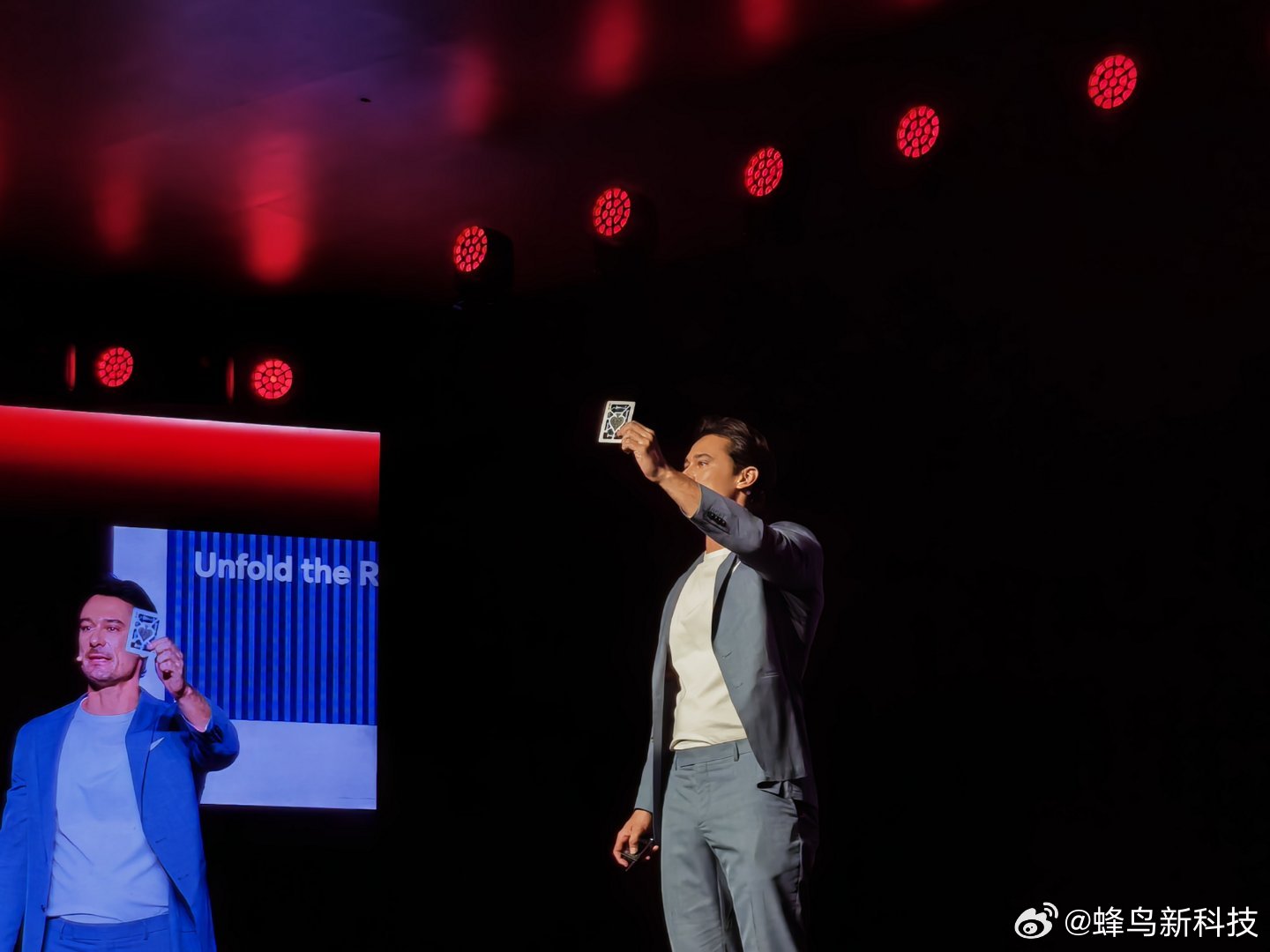 荣耀青海湖电池，超薄驱动力mwc2026 西班牙·巴塞罗那