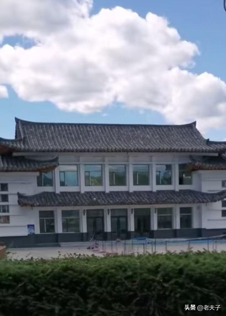 原创随手拍之（2865）
吉林省龙井市三合镇。
龙井市的三河镇是中朝边境的小镇，