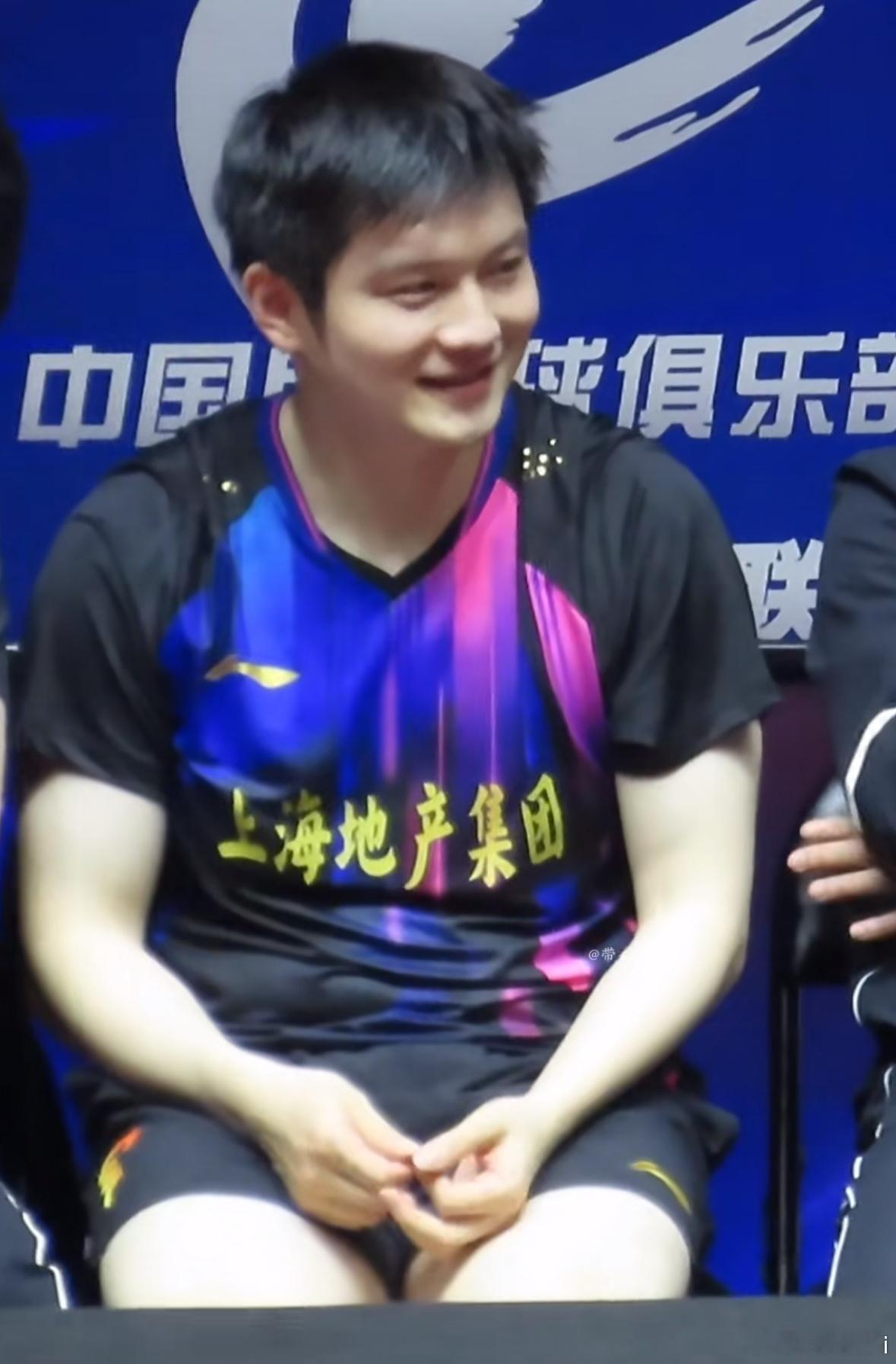 坐姿有点子娇呀☺️ ​​​