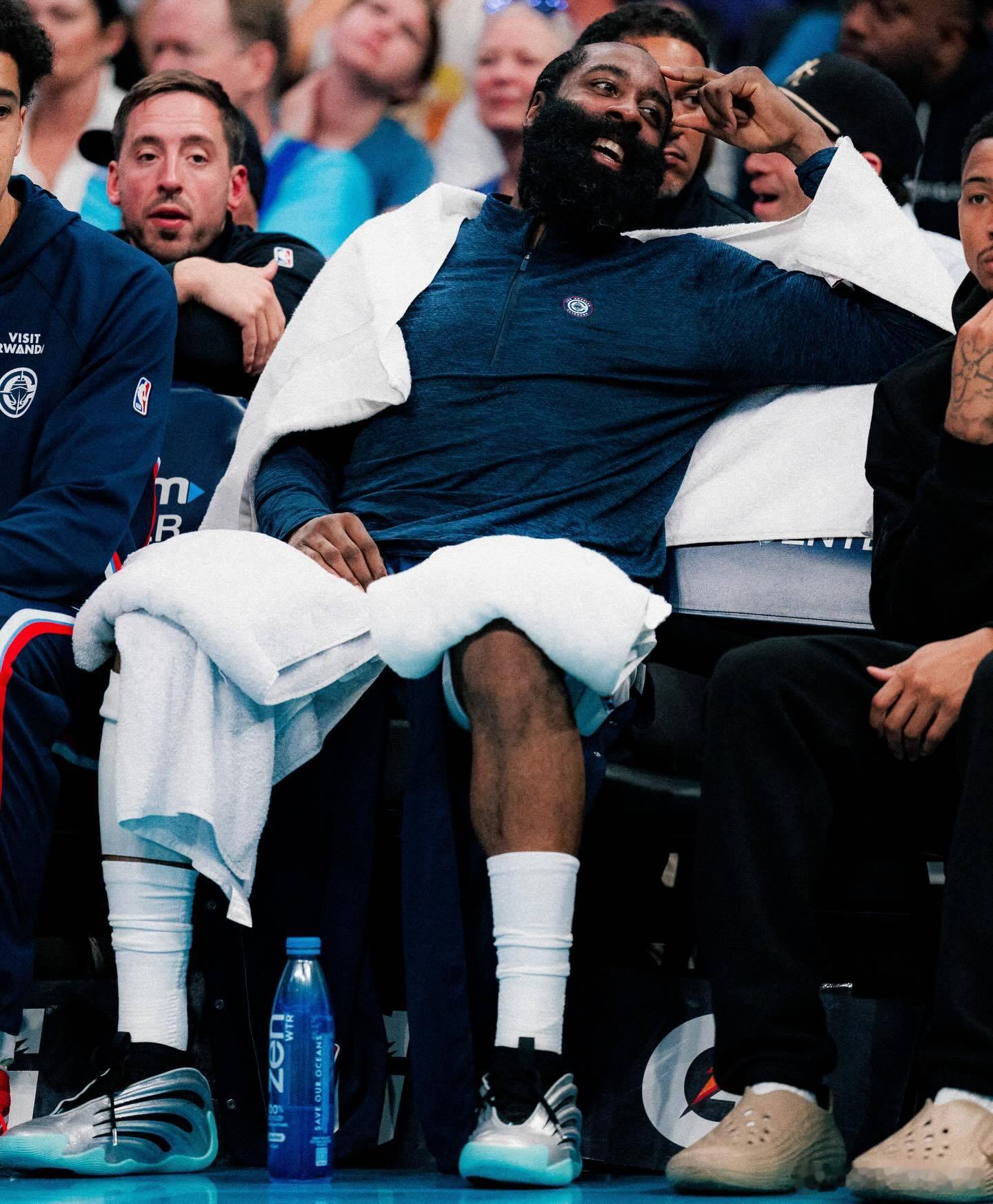 登哥赛后更新ins：Basketball is Life