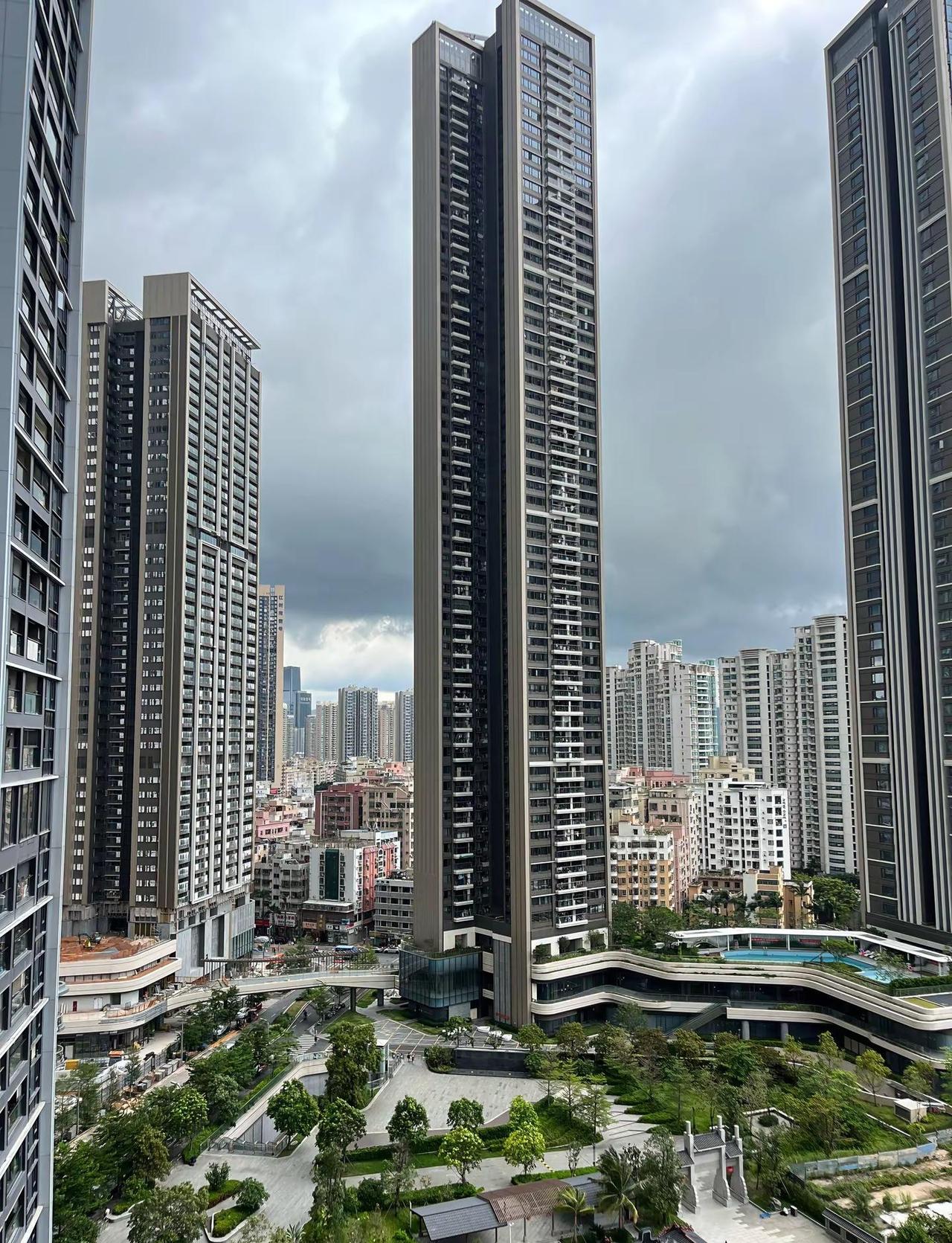 6月6日深圳   黑云压城