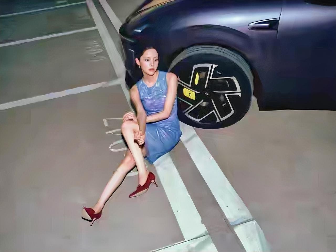 这红色高跟鞋是点睛之笔