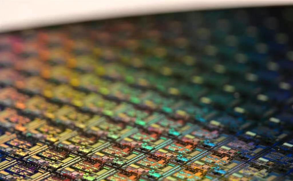 中国芯片国产率已逾35％，远超预期目标。 ​​​