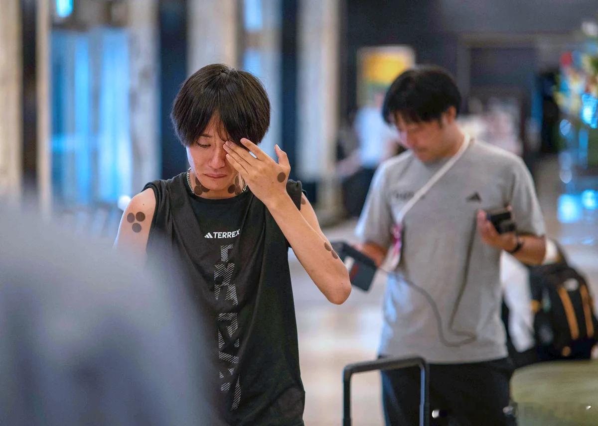 響哥赛后采访吉田響在冲过终点后，和大阪马拉松时一样，直接去了医疗救护区，不过问题