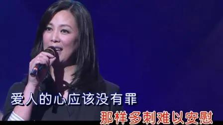 磁带转动，滋啦作响。宝丽金的金曲在旧收音机里流淌，是谭咏麟的深情，是陈慧娴的缱绻