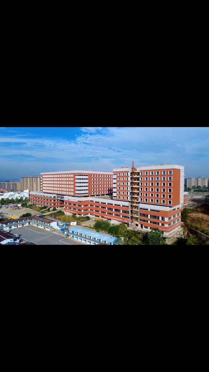 年底航拍湘雅新医院。
朋友们大家好，再过十来天就是2025年了，时间真是过得飞快