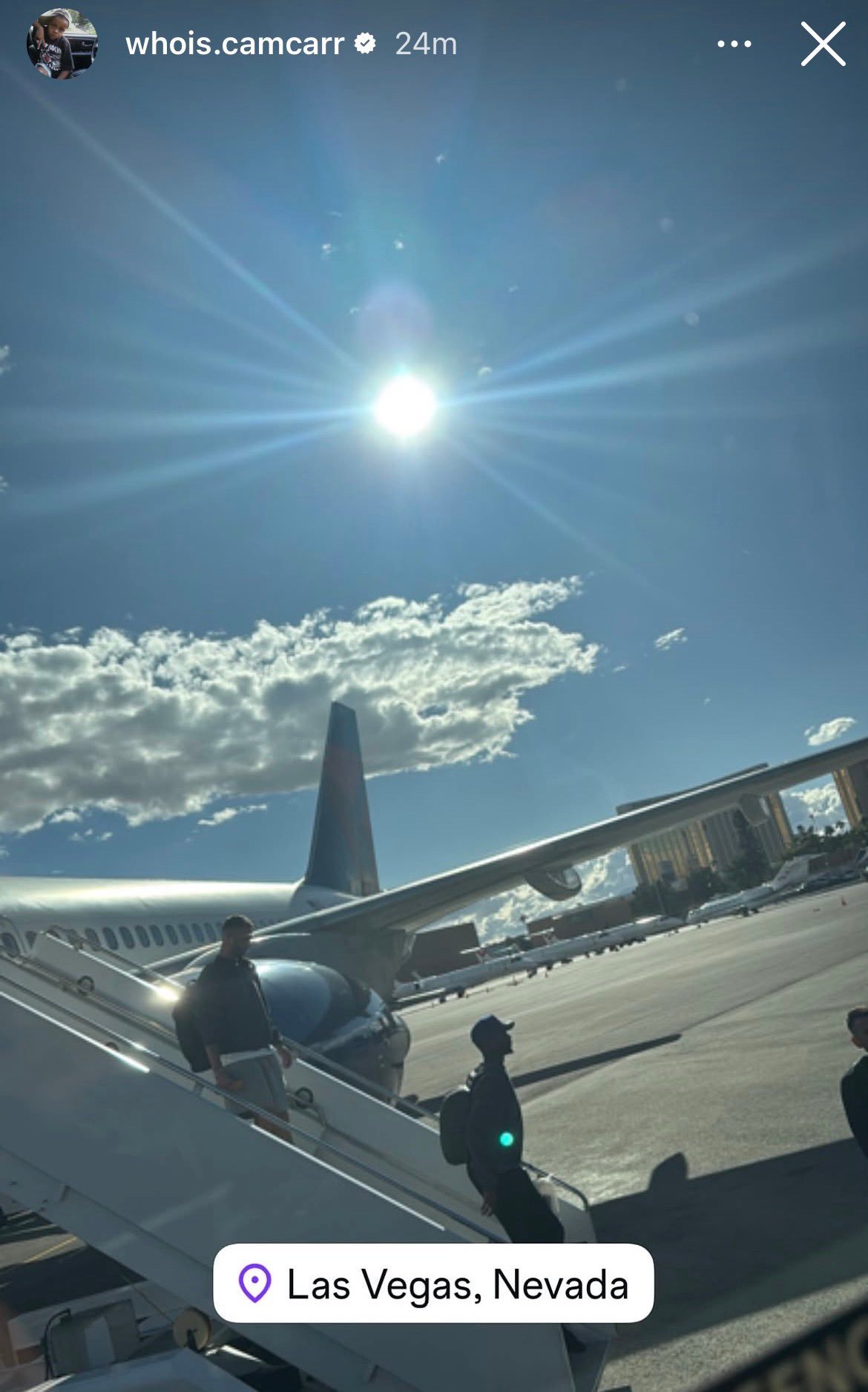 湖人抵达拉斯维加斯，明天对阵勇士🛬 4天充足的调整时间 ​​​