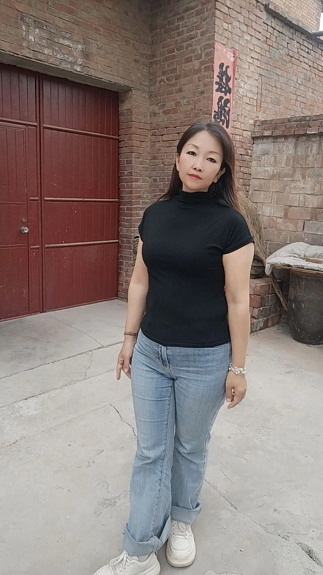 人与人相处，开始让人舒服的一定是言语，后来让人舒服的一定是人品。生活不...
