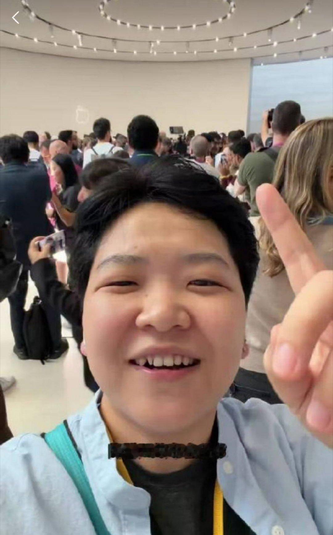 沉浸式体验苹果发布会这种观看形式还挺有新意的，不再是单纯看文字简报。跟着镜头一步