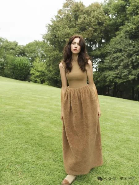 什么样的穿搭可以成为气质女神?前谷歌CEO的绯闻女友