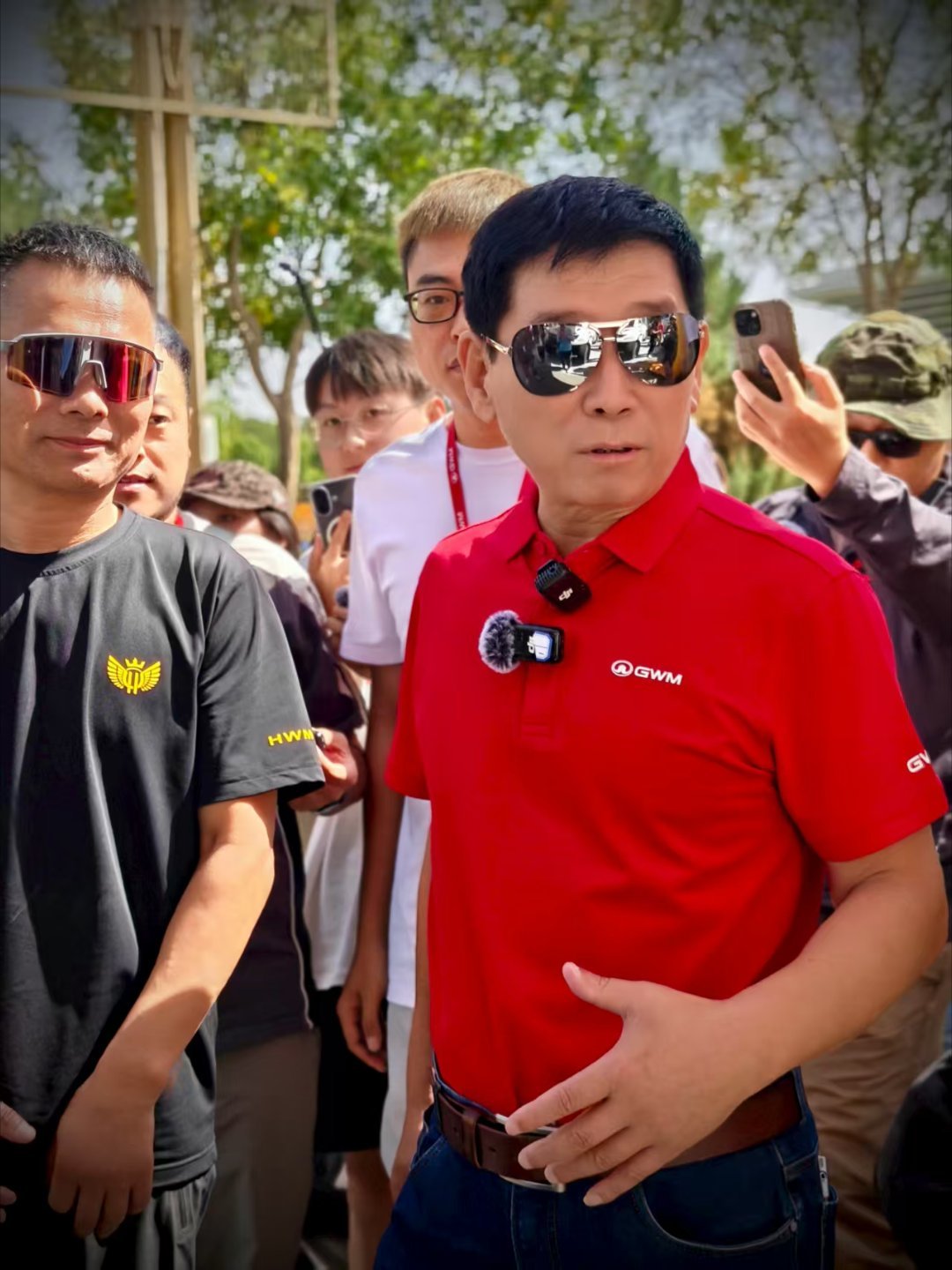 魏总真牛，自己当赛手开着自家量产车跑2025敦煌越野赛，成了中国车企里首个比国际