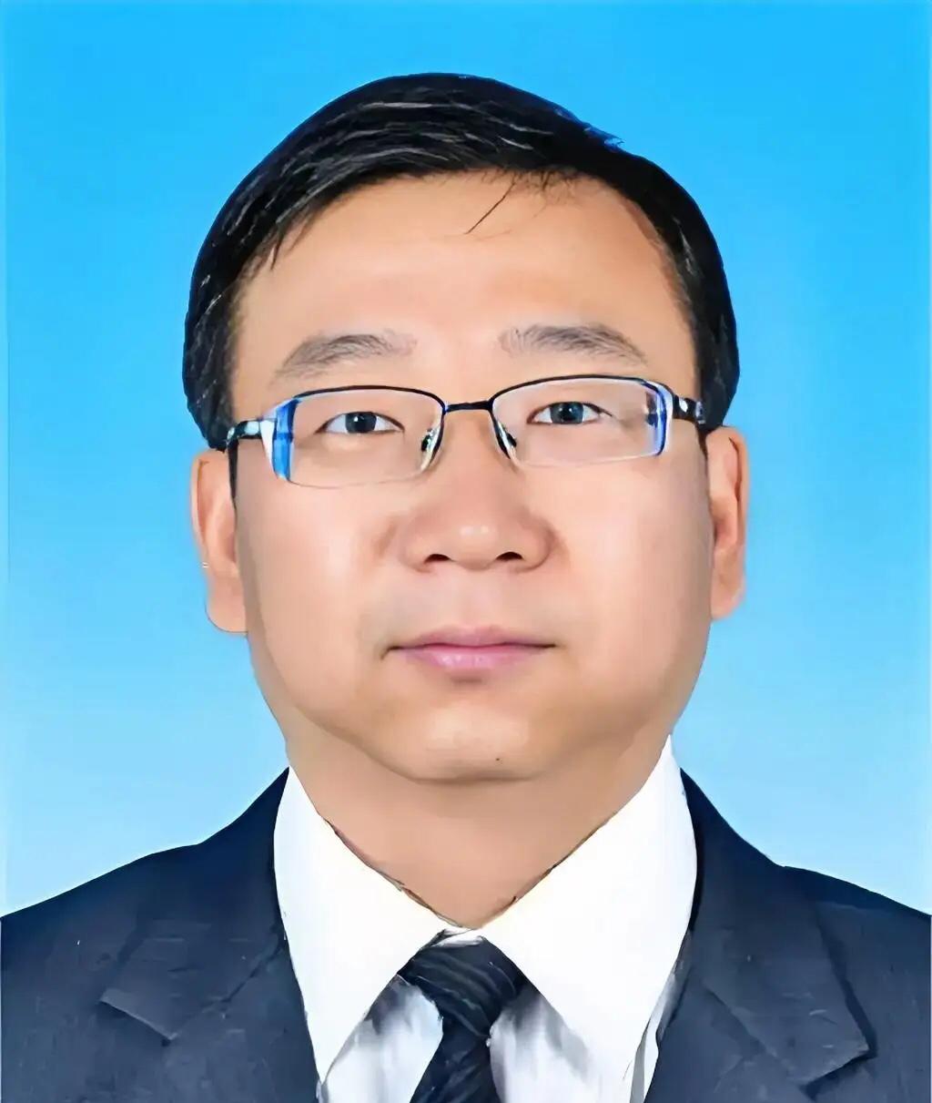 呼伦贝尔市民政局局长曹东雷被查相关评析

内蒙古呼伦贝尔市民政局局长曹东雷，一级