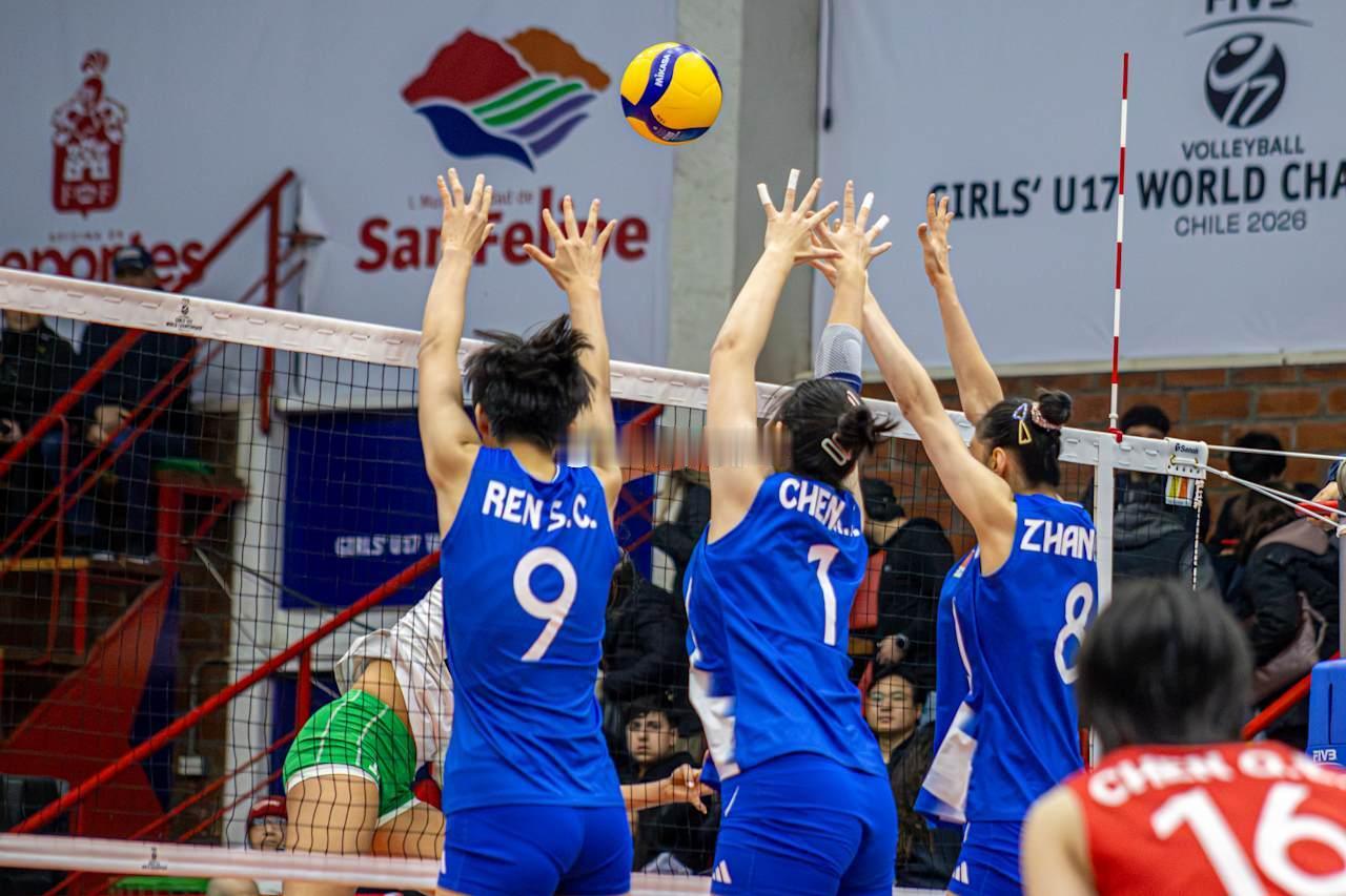 【中国U17女排横扫墨西哥提前锁定小组赛第一】2026年U17世界女排锦标赛第一
