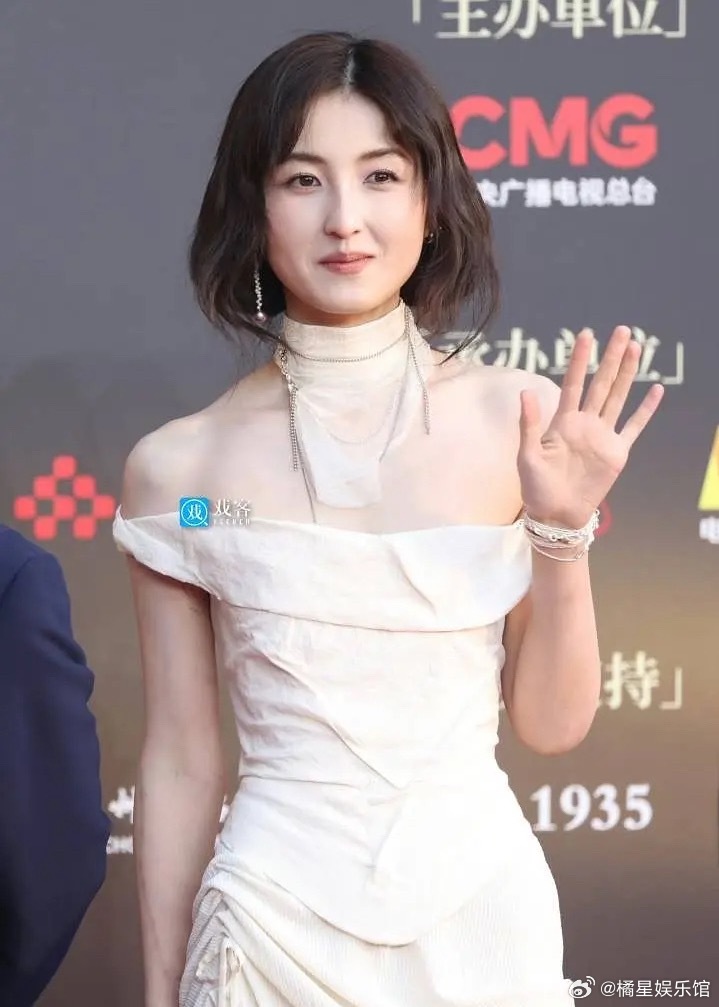 张子枫怎么成正方形了