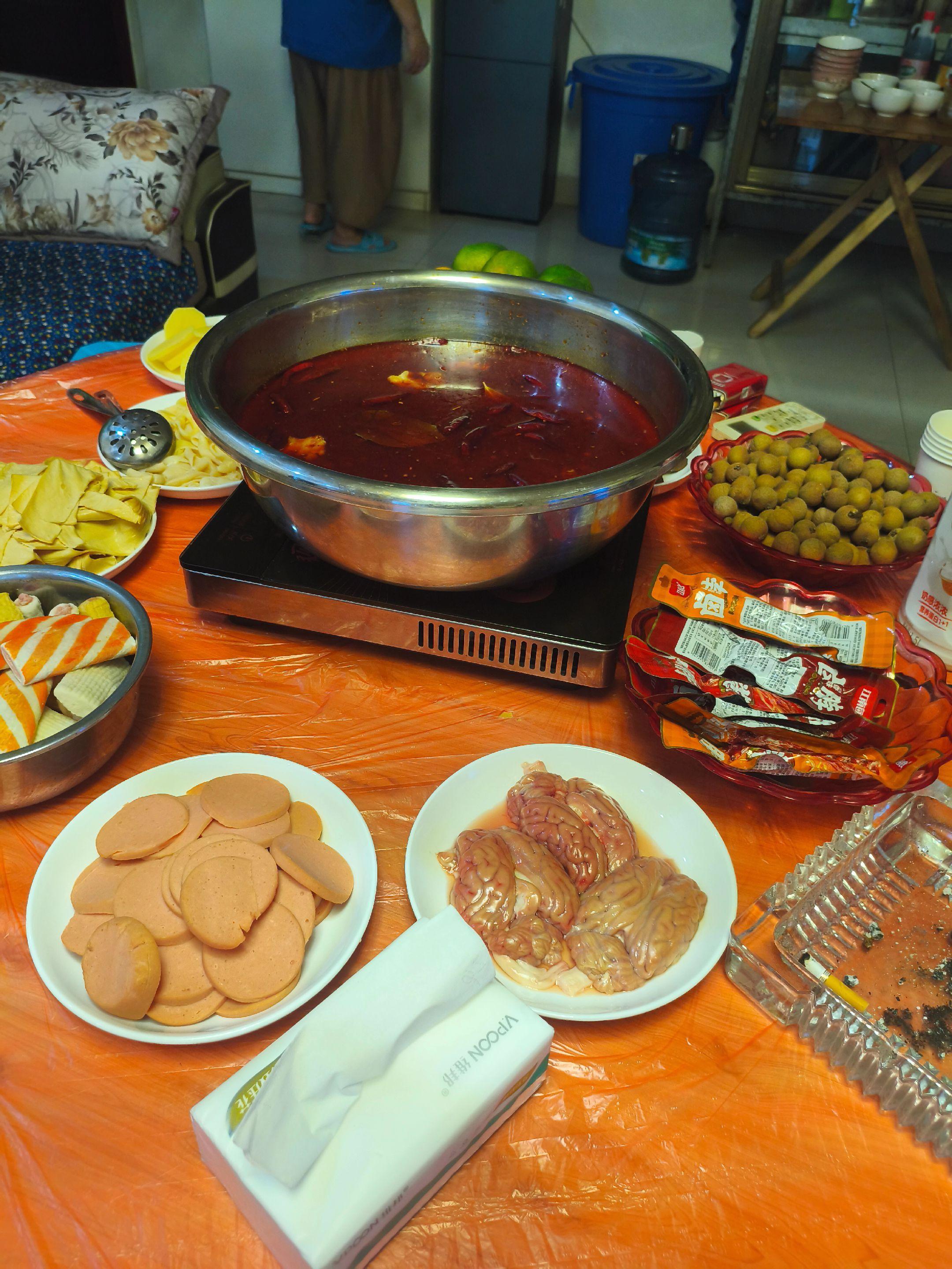 自己过得开心就好，何必去在意别人的情绪