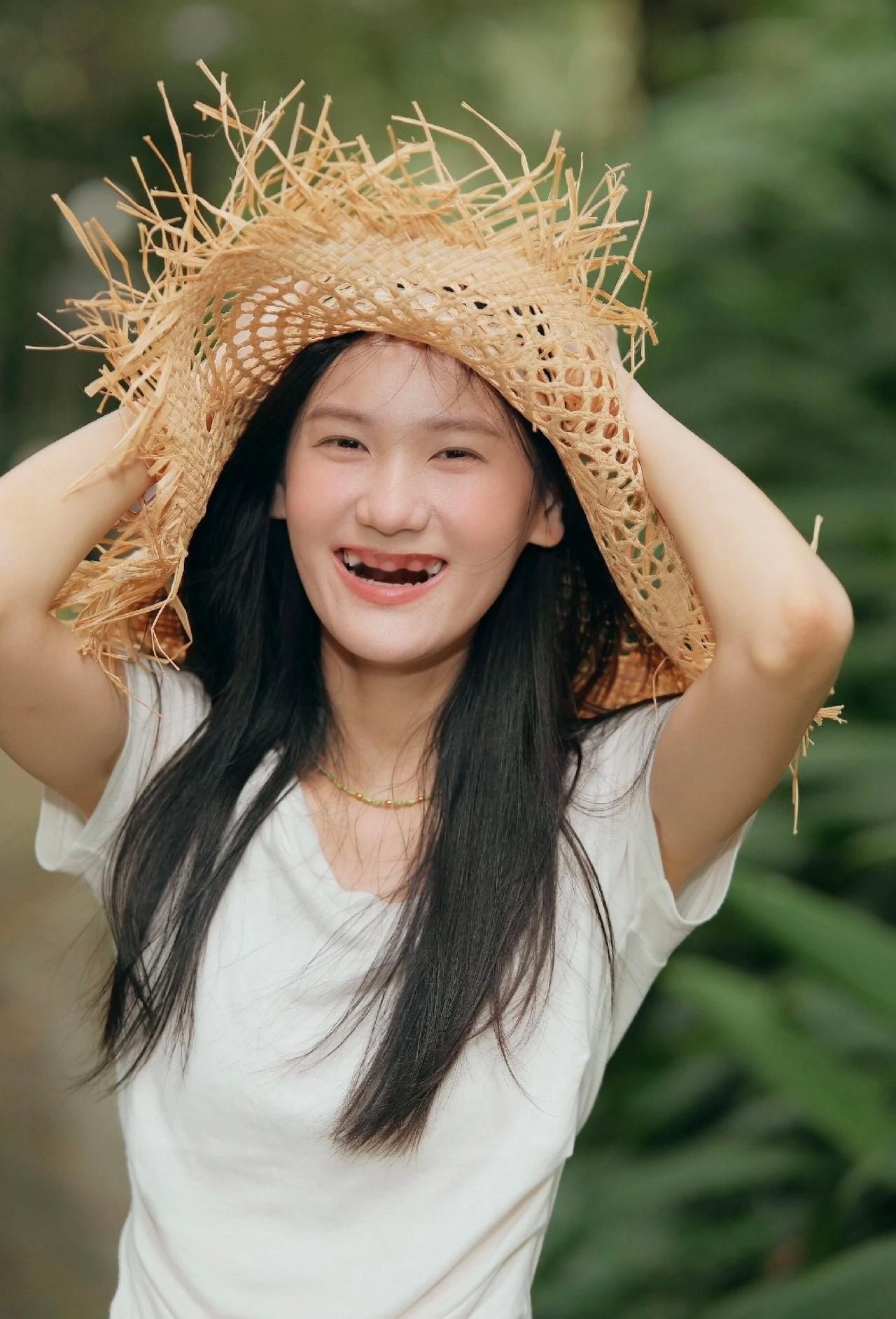 你见过最清纯的姑娘是谁