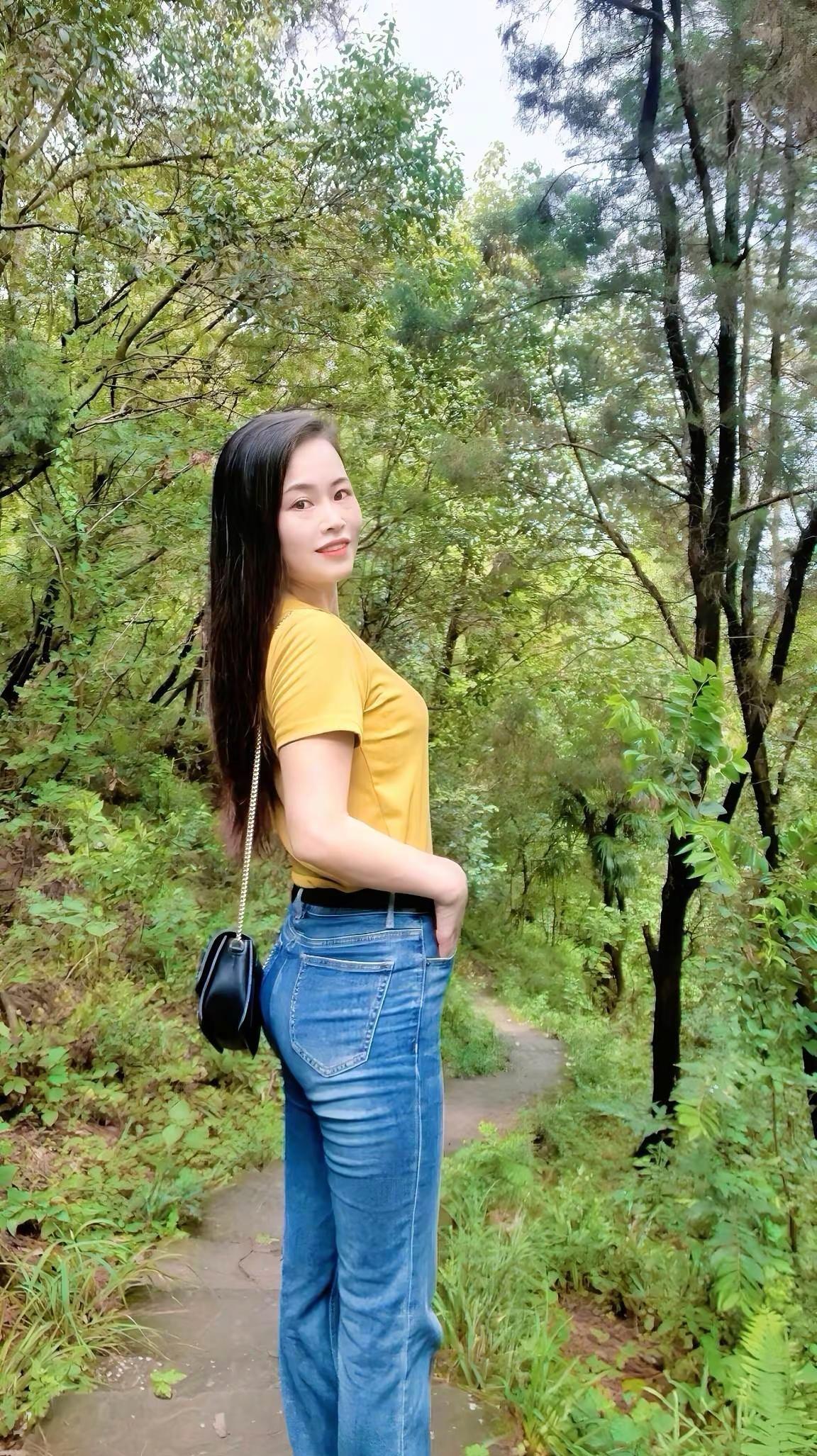 不贪不属于自己的，不追能力不及的。所得皆是馈赠，未得顺其自然，心安知足，便是好日