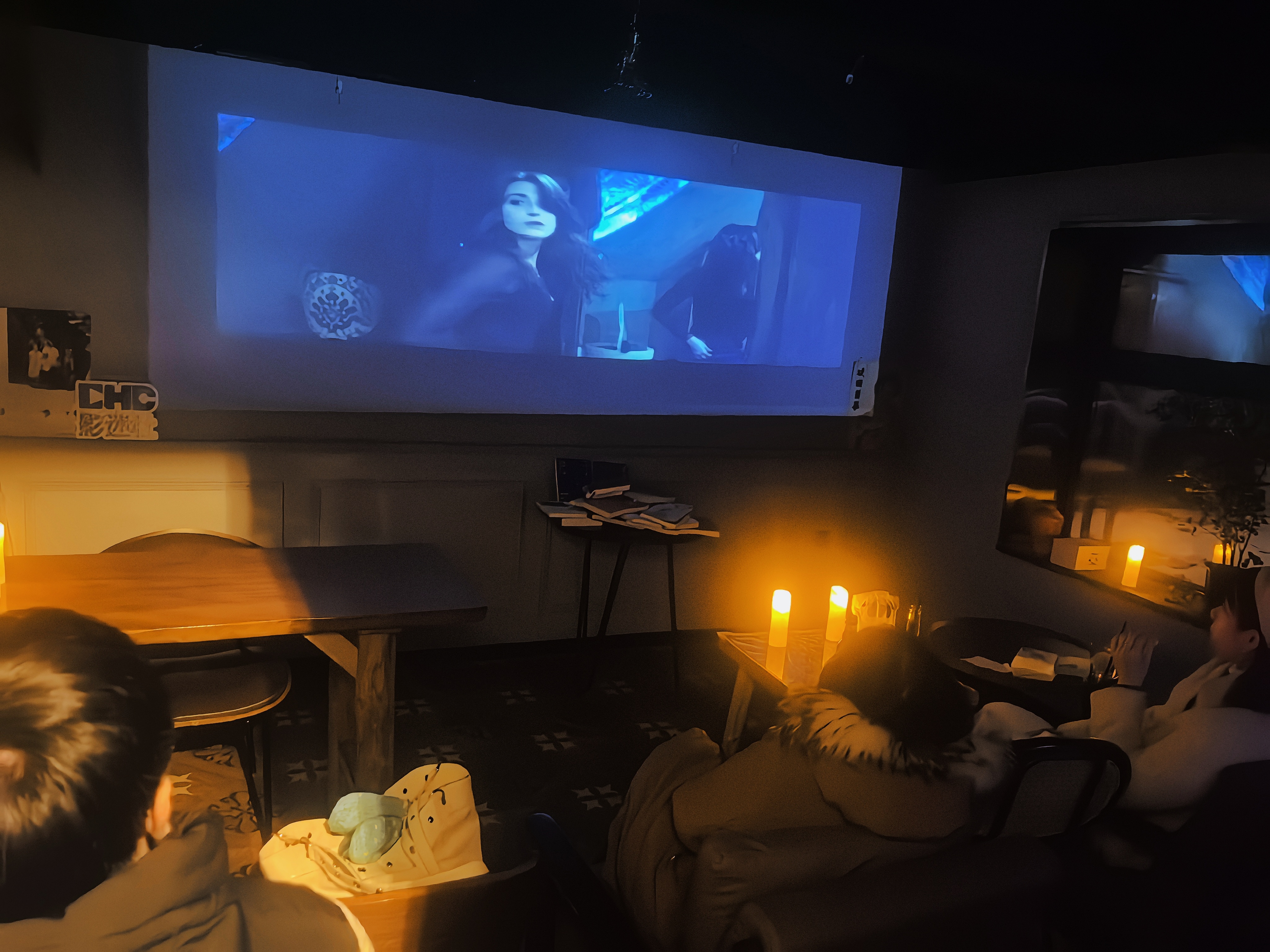 叛逆放映时刻记录。 沈阳·叛逆咖啡