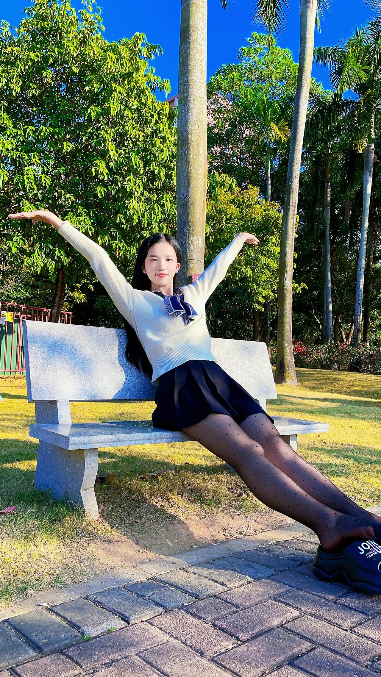 破五，迎财神喽美女 黑丝 春节 过膝袜