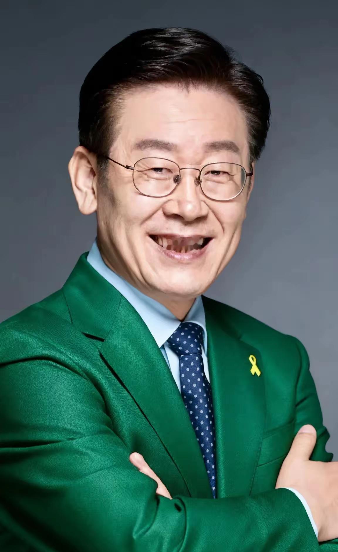 就在刚刚

韩国对外发布了！

2025年9月16日，韩国央行发布了8月进出口物