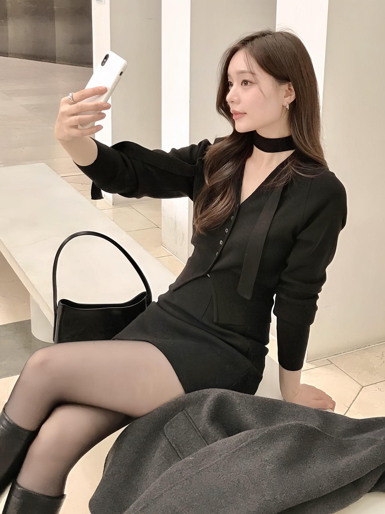 #御姐范儿 #ootd穿搭 #穿西装的女人 #轻熟风 #黑色系御姐穿搭