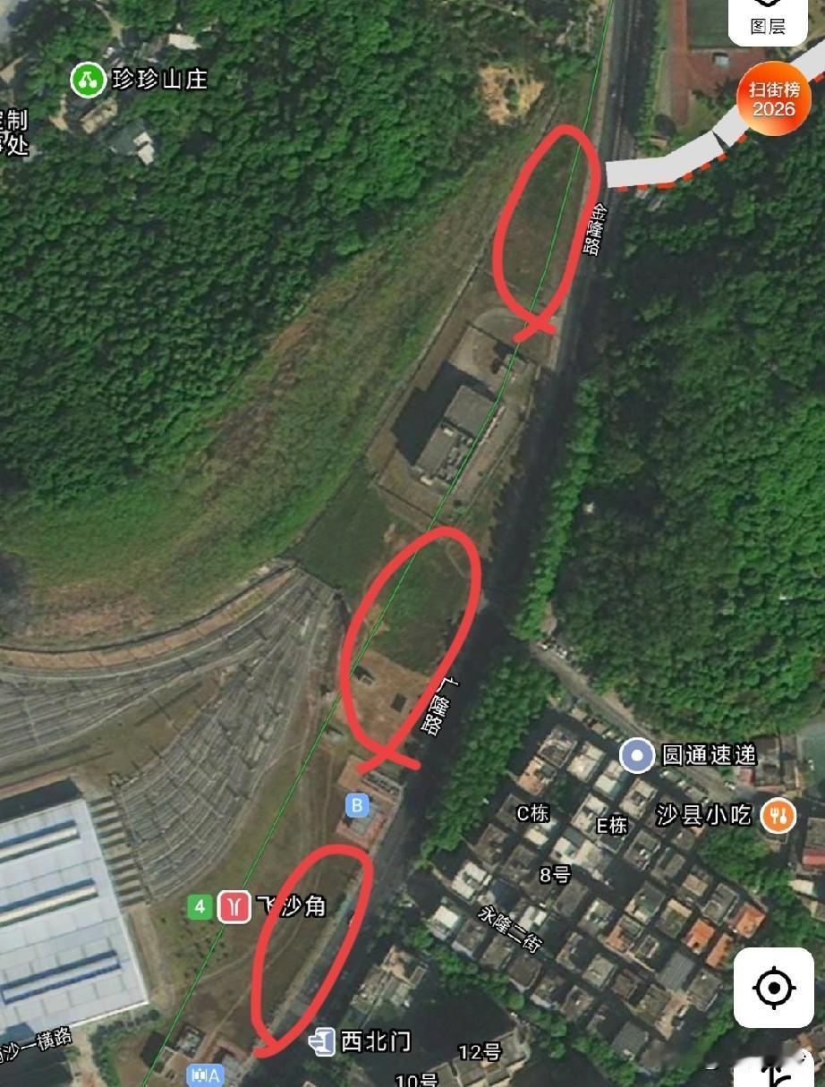 之前说的飞沙角地铁站停车场终于要来了吗？看到两个地铁口连接的地块都开始平整了，而