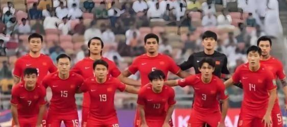 央视以6000万美元的"白菜价"拿下世界杯版权，本想稳赚不赔，不料开赛后收视率跌
