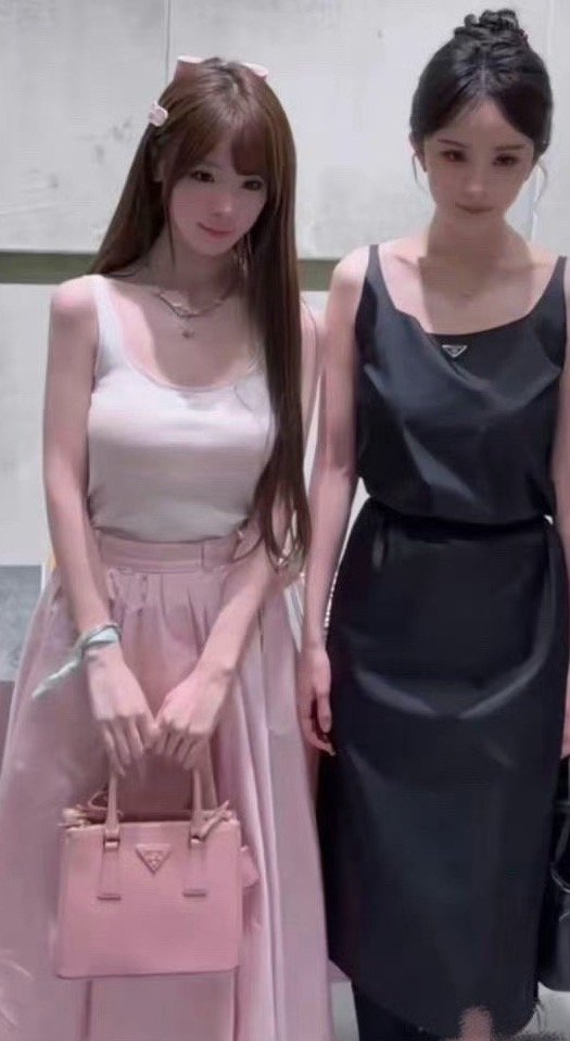 杨幂与素人合照，路人视角下的她好看吗？ 