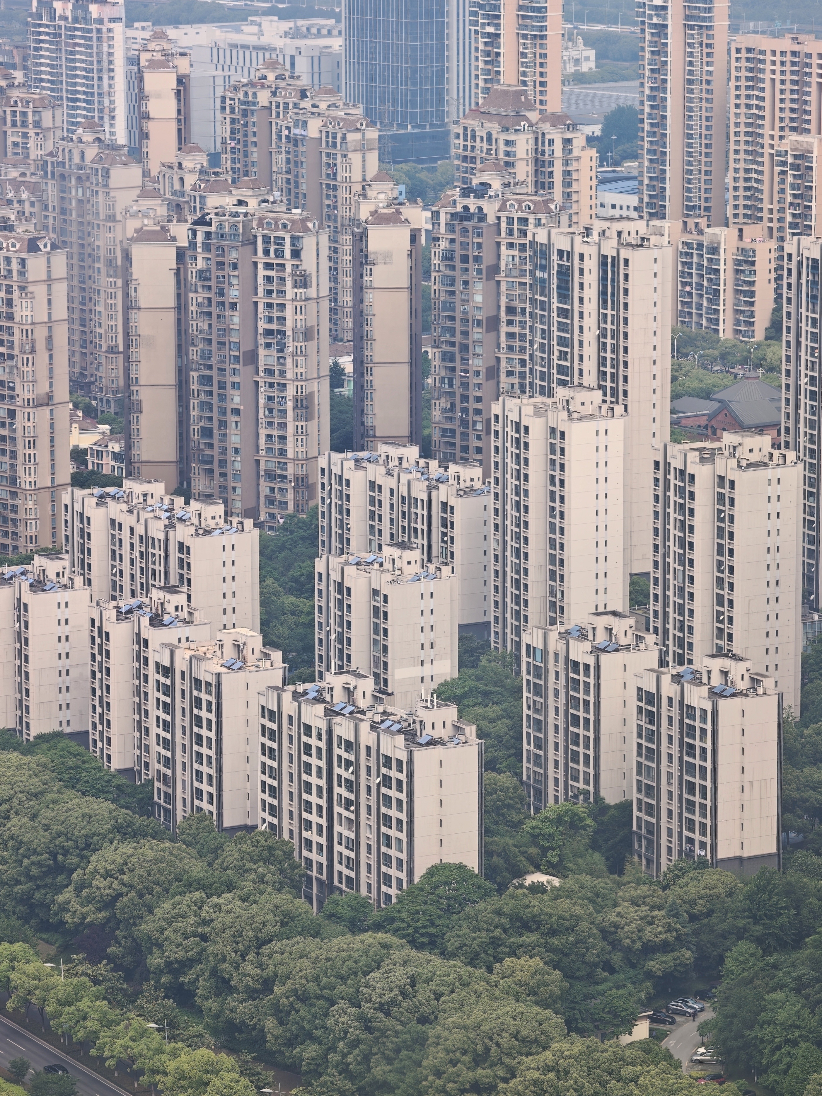 ICC环茂汇50层左右的景观，金鸡湖边的地标建筑基本都能看到了。今天天气能见度一