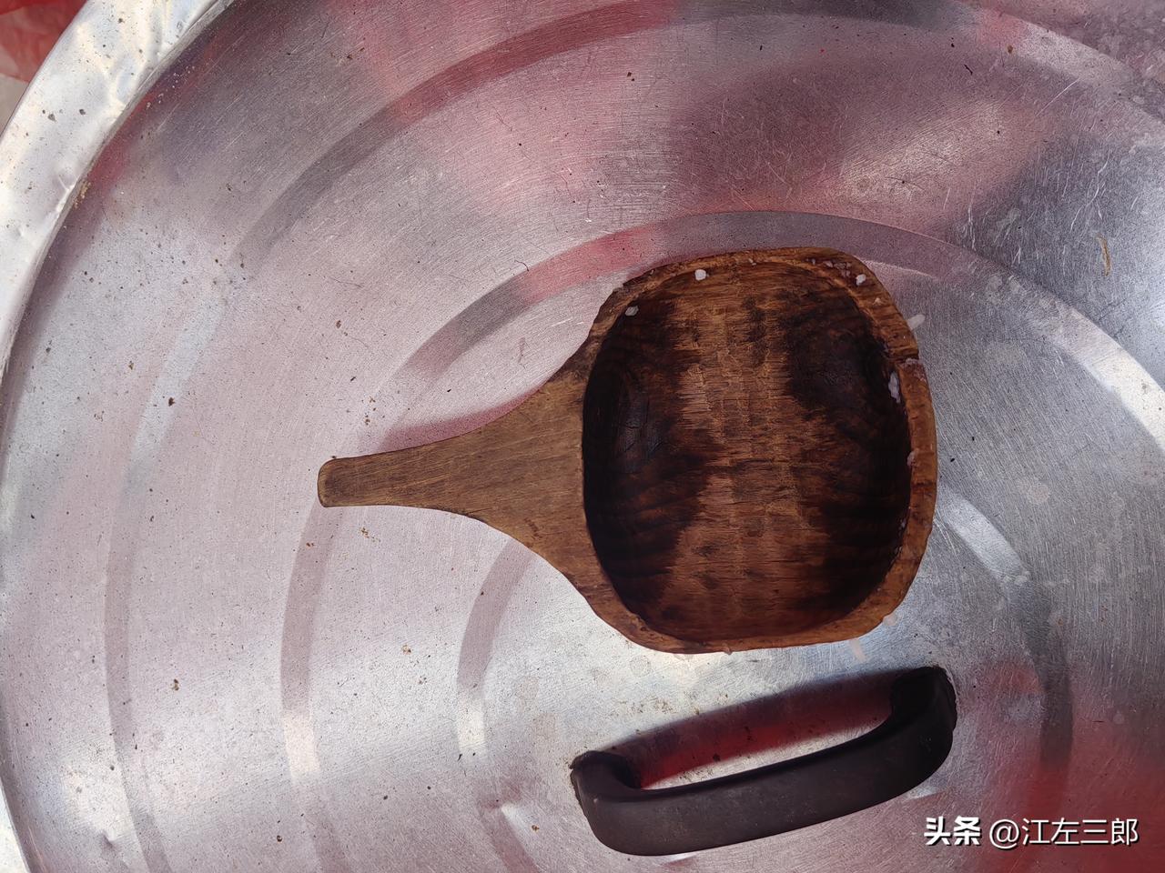 这个东西叫什么？
相信80后之前的小伙伴们都用过这个东西吧，在塑料制品和金属制品
