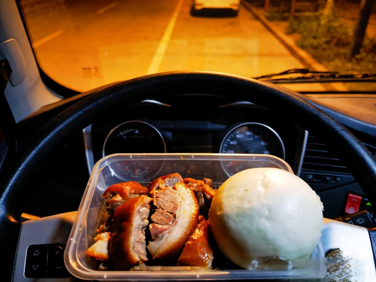 猪头肉人人爱吃，长期吃的这些危害很多人不清楚
 45岁的货车司机王刚，攥着体检报