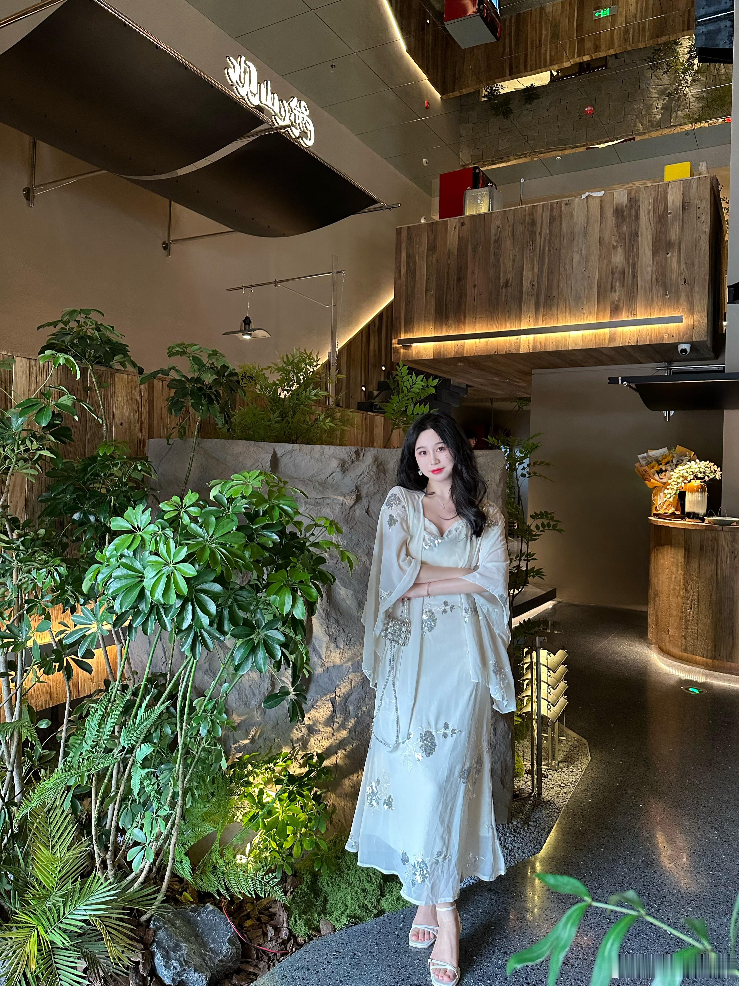 温柔一下🧚🏻‍♀️👗:青青悠然 ​​​