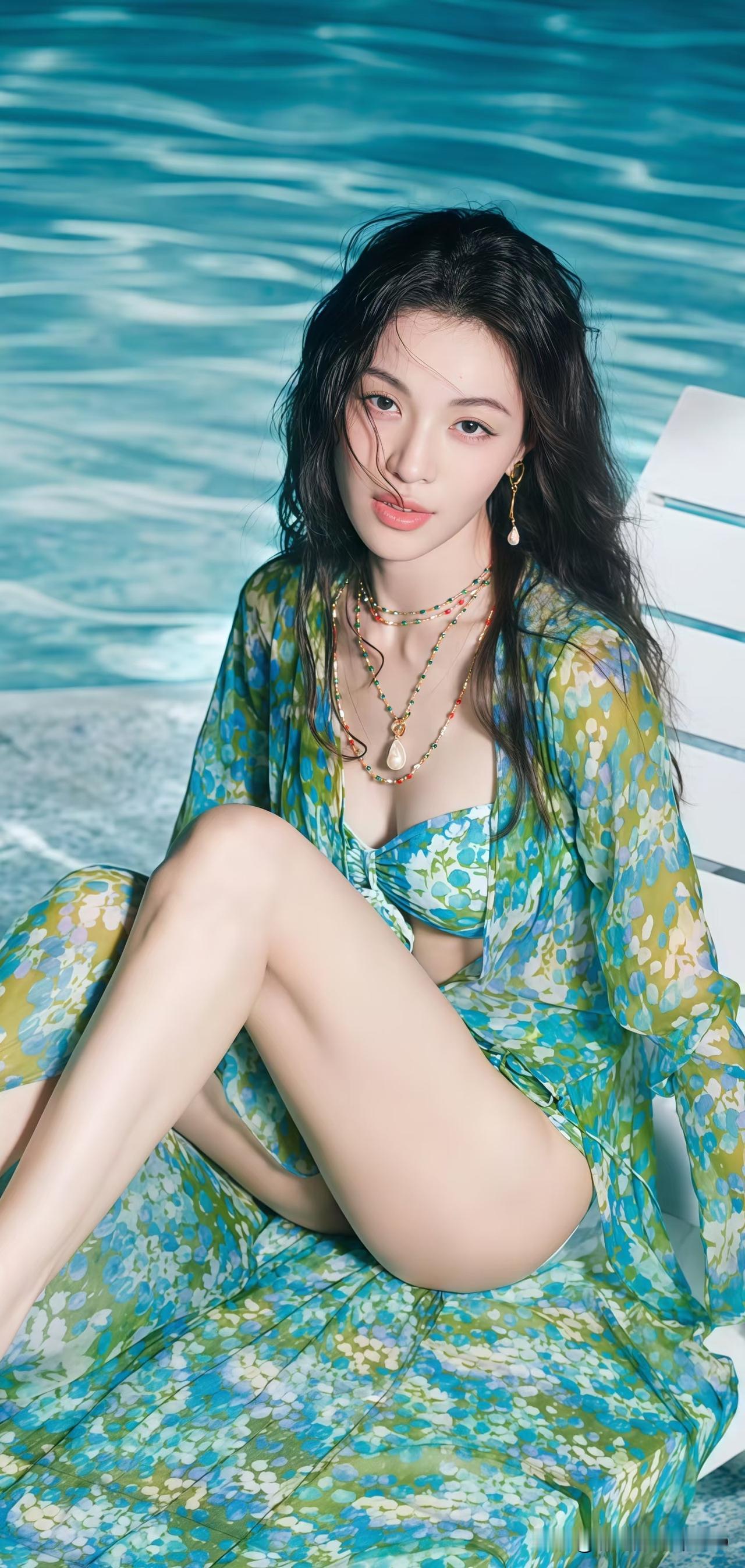 钟楚曦高雅美图