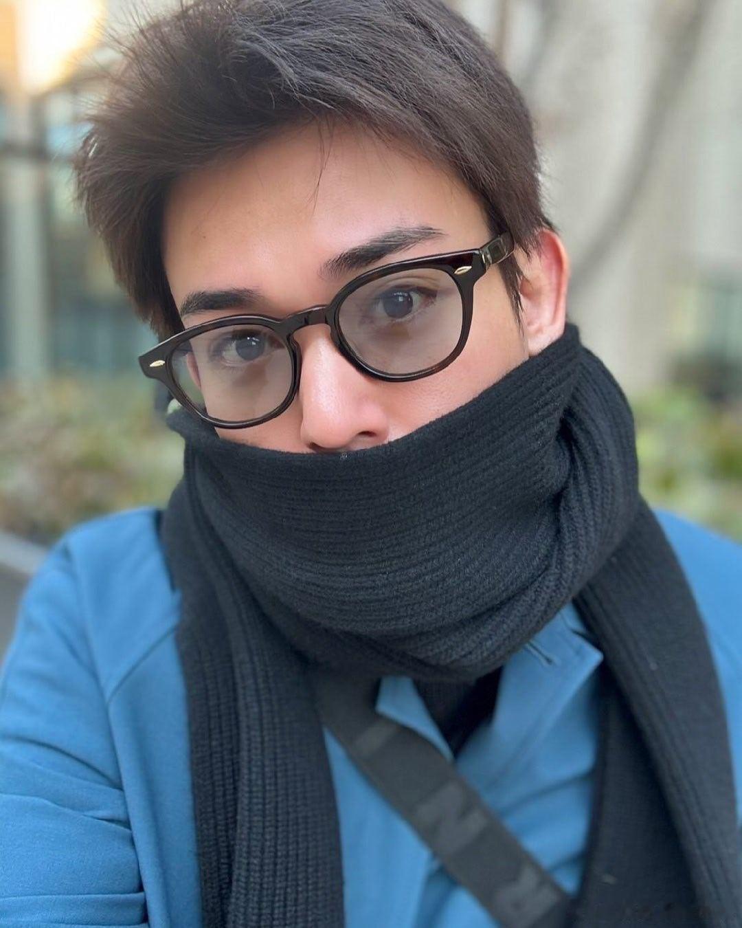 【7503】小龙王真的是非常纯正的一枚帅哥，标准的浓眉大眼 ​​​