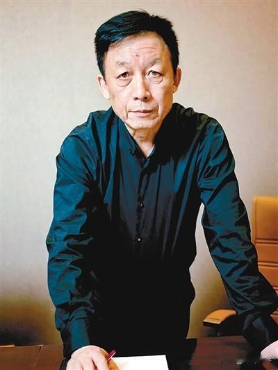 这老登，被“平原公子”锤的，那叫一个爽！这老油渣一点也不思进取，还拿着十几年前的