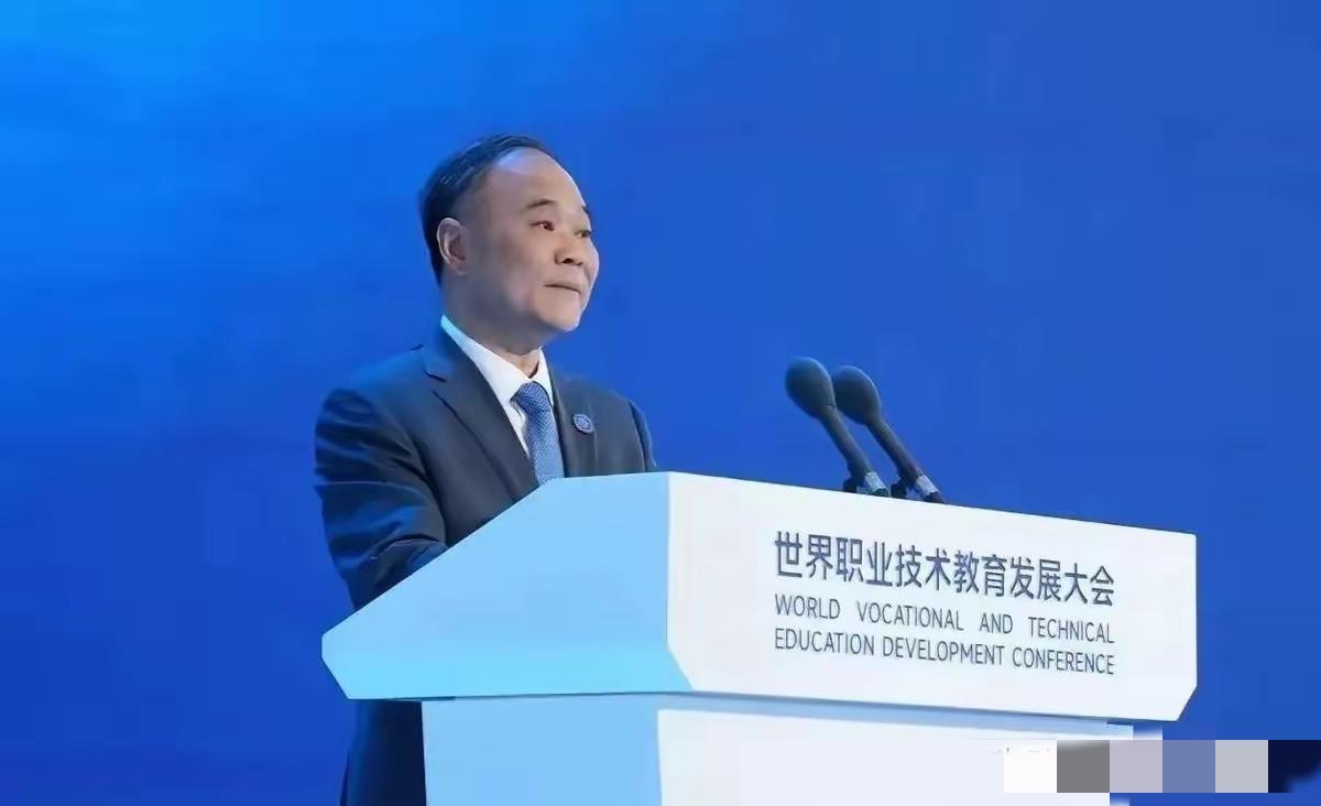 吉利汽车创始人李书福前几天在职业技术教育发展大会上说：“造车新势力的技术人才都是