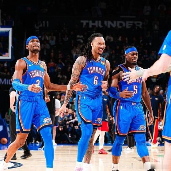 《大规模冲突！二十几人混战！等着被NBA禁赛吧》北京时间1月28日，NBA常规赛