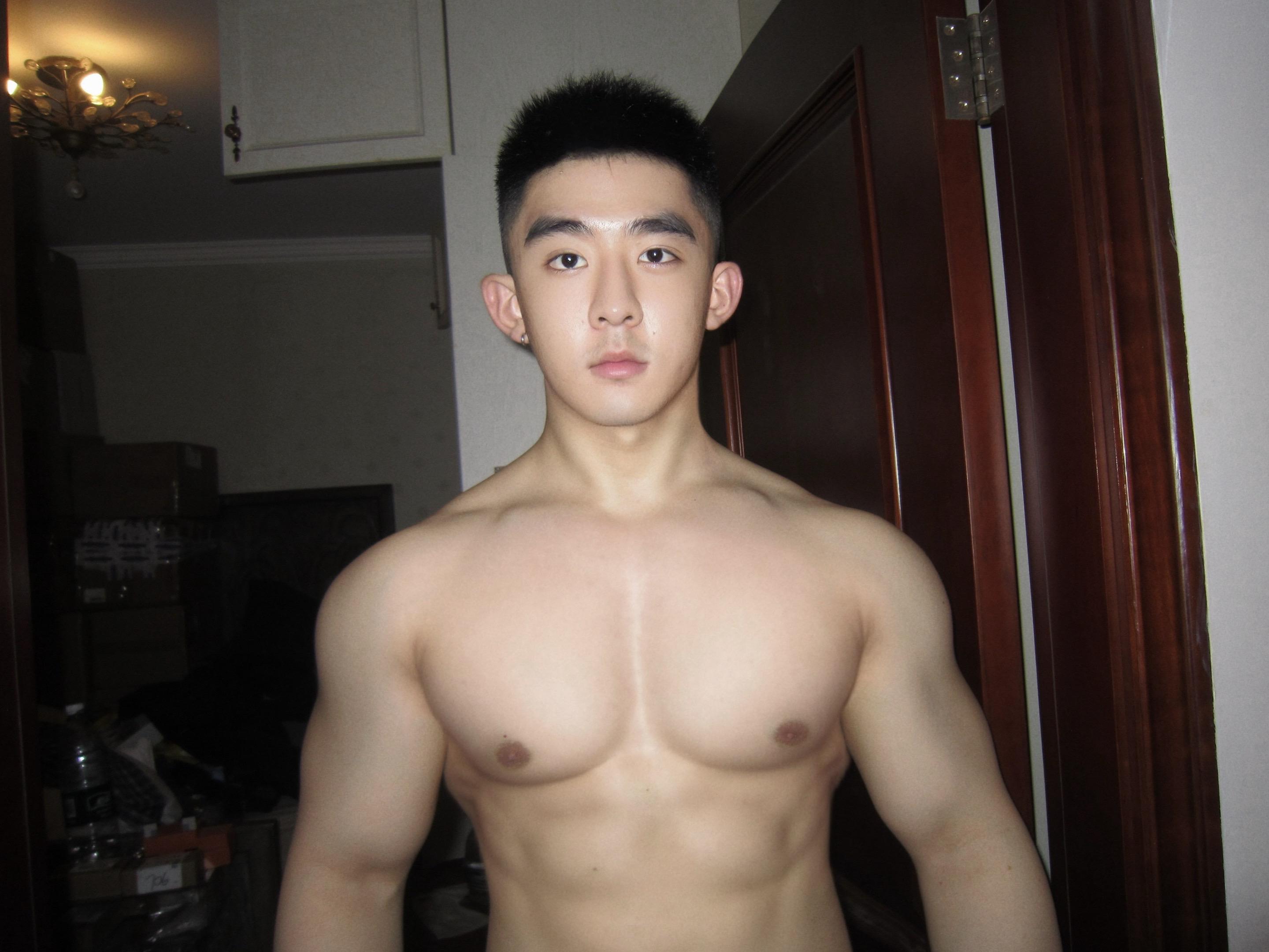 早上坏！我是健身界的通宵游戏小能手🎮。