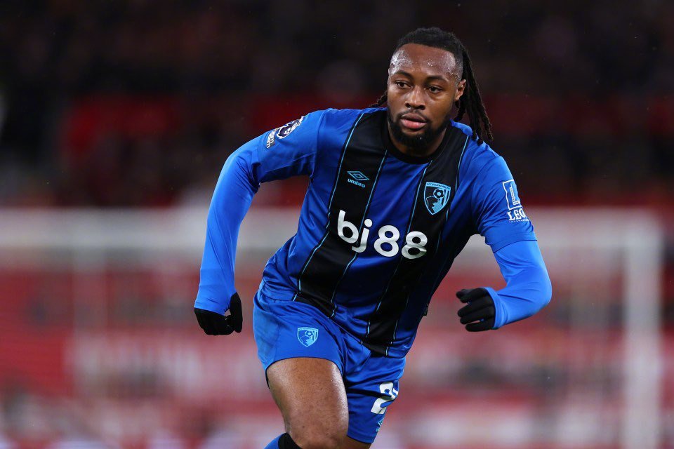 📢 最新消息：直到切尔西在周一深夜加入对安托万·塞梅尼奥的争夺之前，这名球员略