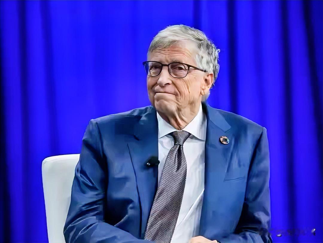 荷兰法院近日受理了一起针对比尔·盖茨等人的民事诉讼。此案由七名自称因新冠疫苗而遭