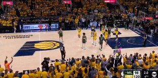 NBA赛场之本赛季第一支以下克上的球队，印第安纳步行者队战胜雄鹿队，成功晋级下一