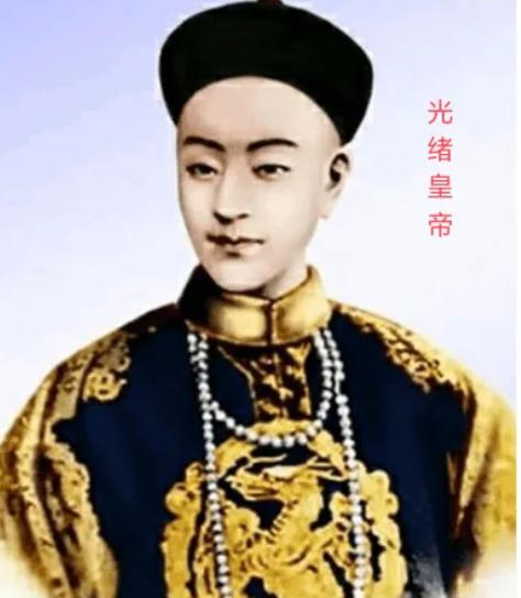 光绪年间，光绪给慈禧请安，慈禧正在吃汤圆，问他吃饭没有。光绪不敢说吃过了，跪下说