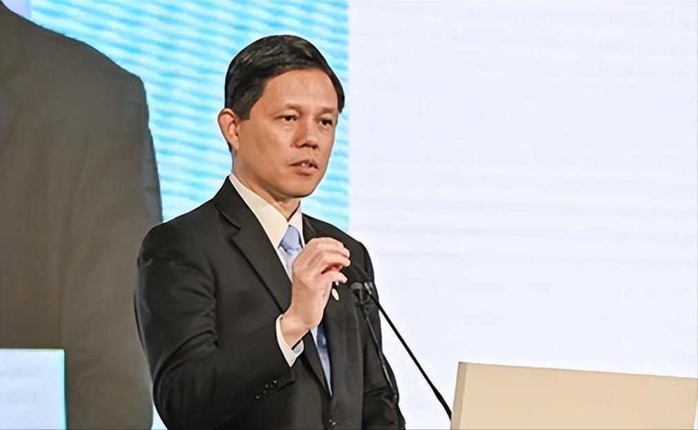 在中国主场敲打中国？“不亲华”新加坡国防长，用中文警告中国：“以力服人者，非心服