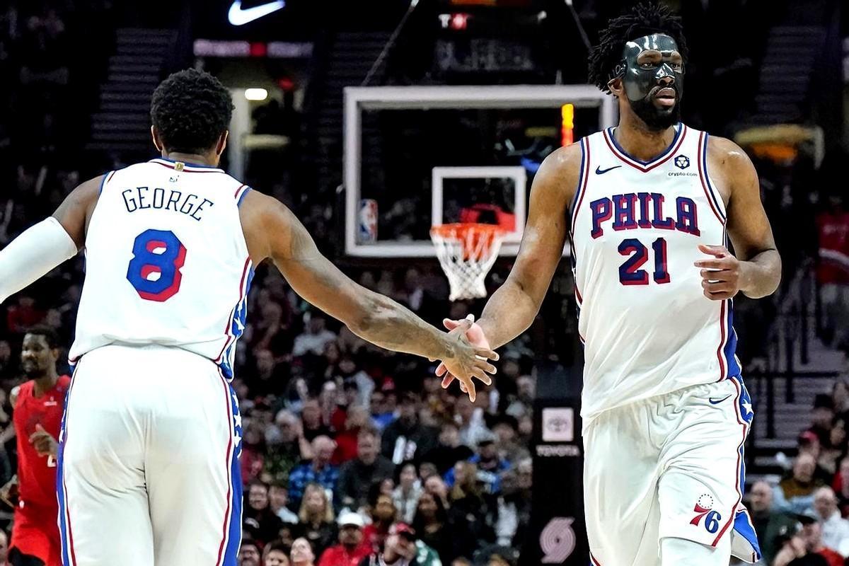 恩比德年薪5522万，伤停；乔治年薪5167万，伤停；

马克西拿着3796万合