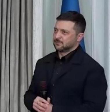 乌克兰明白了，都以为俄罗斯背后站着的是伊朗、朝鲜，谁能想到，真正撑住俄罗斯的，反