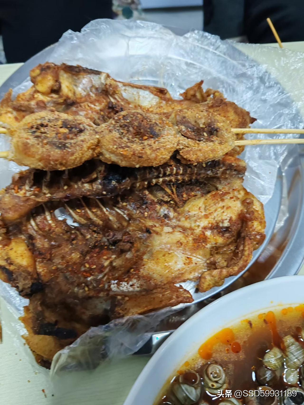 随手拍，分享图片美食里面最诱人的就是烧烤之类的了，大人小孩儿都爱吃，但我的最爱是