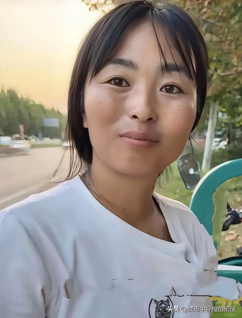 河南商丘有个90后姑娘，22岁刚结婚那会儿，大伯哥突然没了，家里的大嫂扔下5个孩