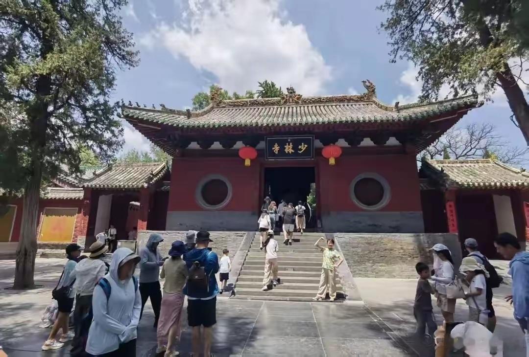 少林寺平安香等收费项目已不见少林寺新住持上任第一把火，砍掉收费项目，什么平安香，